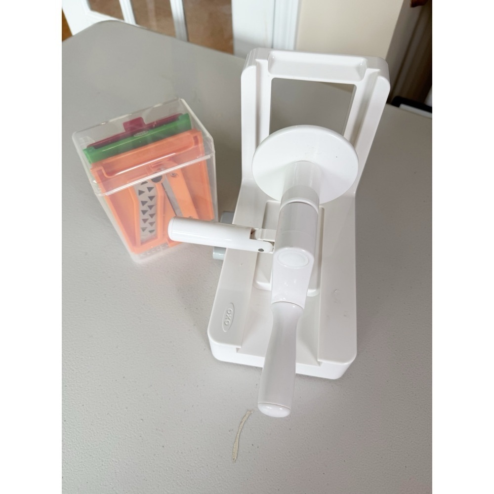 OXO Good Grips 3-Blade Tabletop Spiralizer with StrongHold Suction NEW - Picture 1 of 9